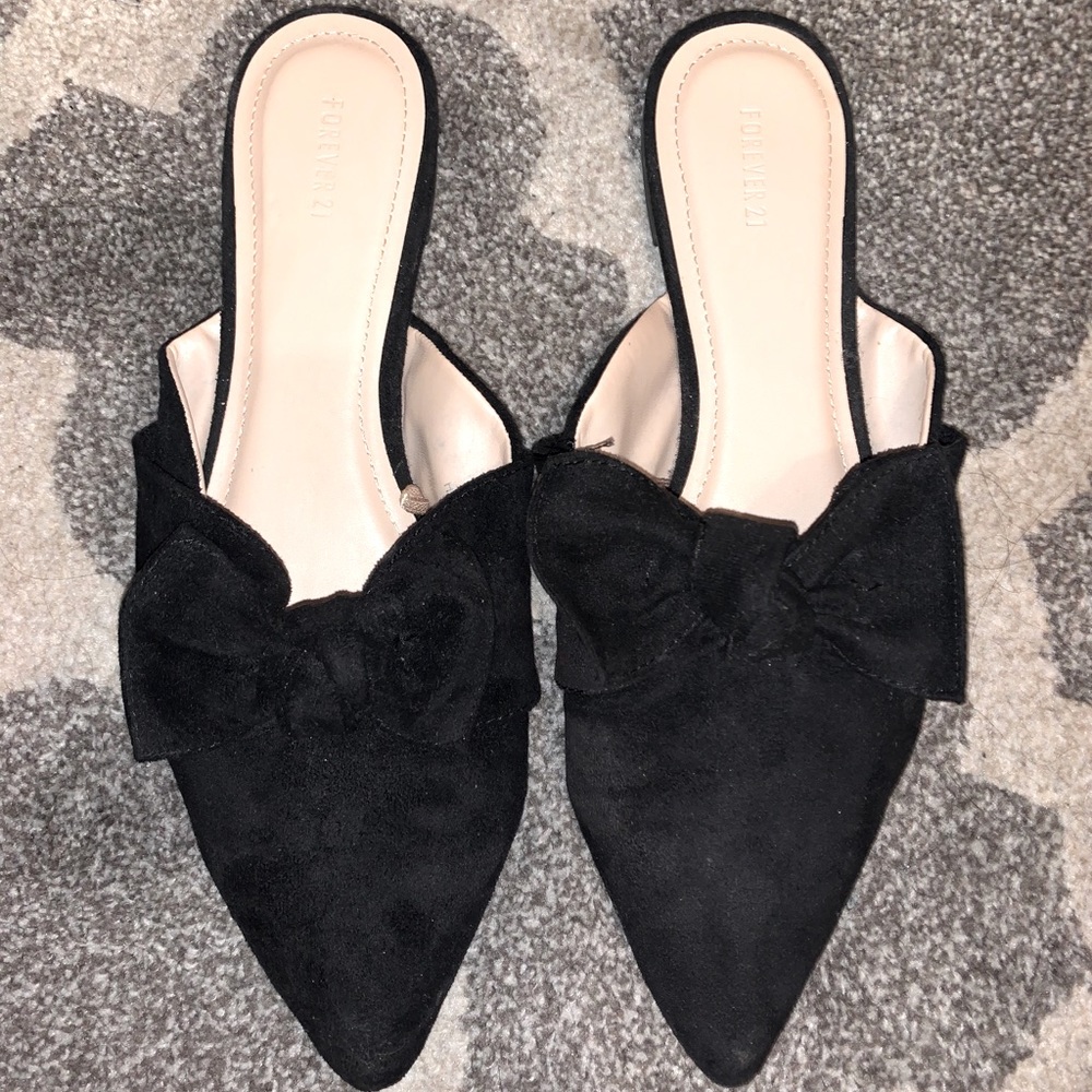 Black bow slip on flats